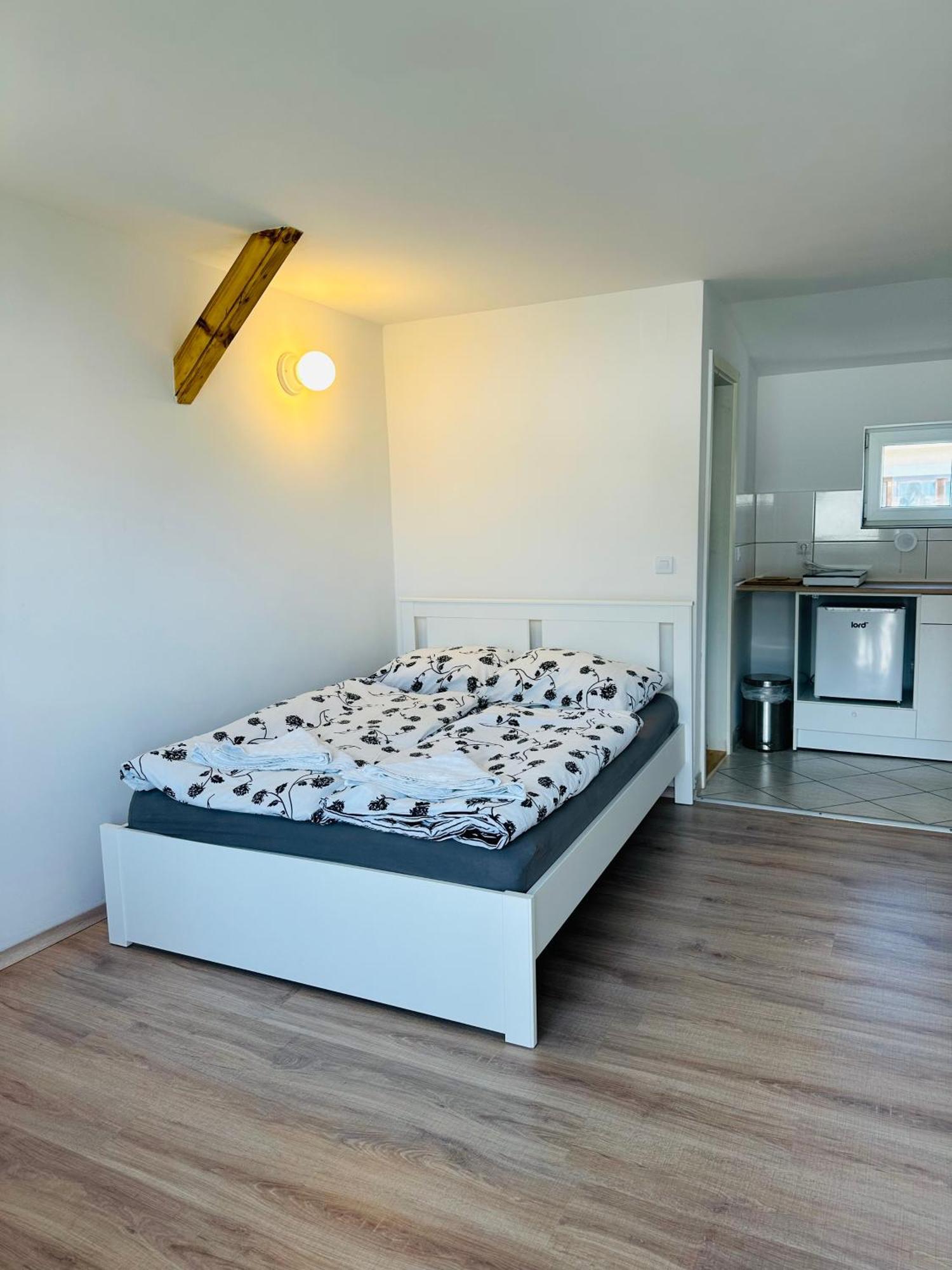 Bright Side Apartment