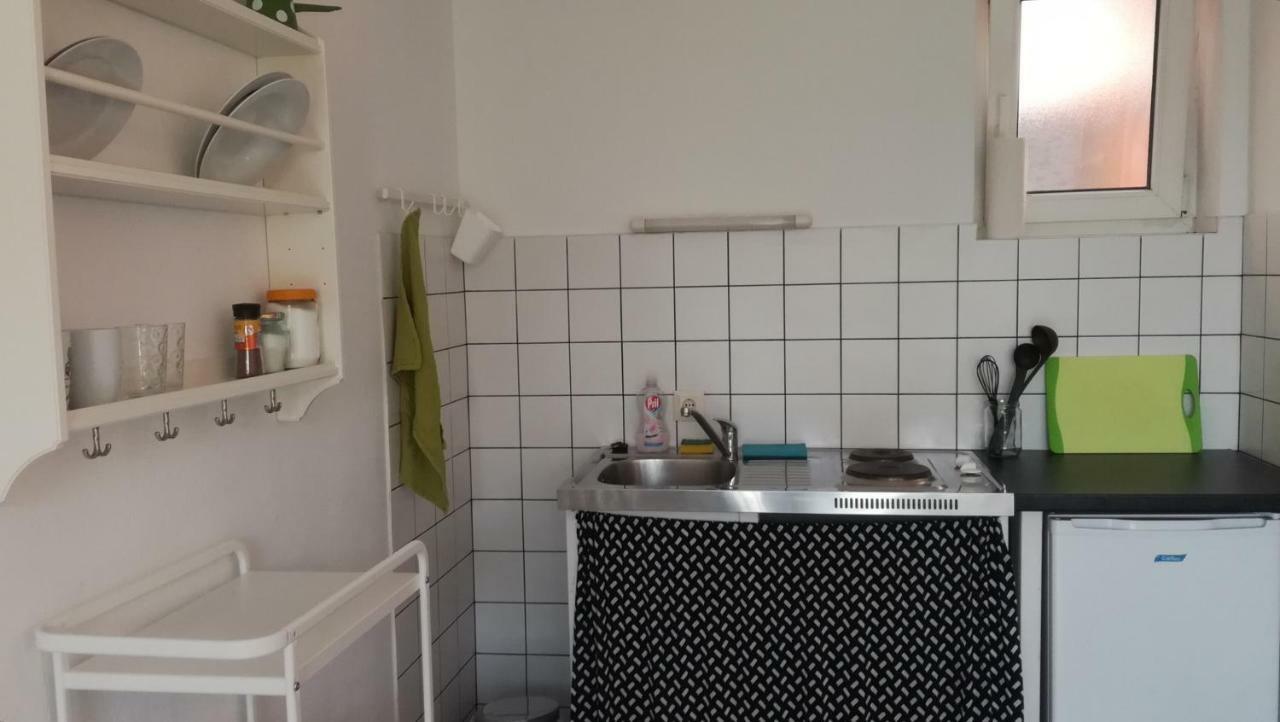Bright Side Apartment *
